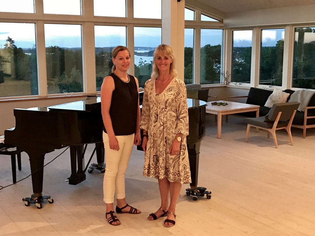 Kersti och pianisten Sofia Nordlund